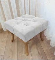 Kapitoneli Makyaj Pufu Ayak Ucu Puf Gold Ayak (45*45) (Beyaz)