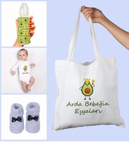 eJOYA Bebeklere Özel Çantasında Kişiye Özel Zıbın Biberon Ve Patik Bebek Hediye Seti 109781 (Mavi)