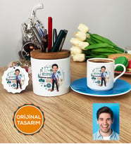Kişiye Özel Karikatürlü Makine Mühendisi Hediye Seti Türk Kahvesi Fincanı, Kalemlik, Anahtarlık Erkek Makine Mühendisine Mühendisler Günü Hediyesi (Mavi)