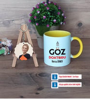 Göz Doktoru Kupa Bardak Beyaz ve Fotoğraflı Ahşap Anahtarlık Hediye Tıp Bayramı Hediyesi (Model 7)