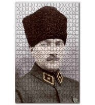 Cakapuzzle Kalpaklı Atatürk Portresi Görseli Puzzle Yapboz MDF (Ahşap) (500 Parça)