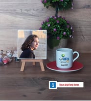 Coğrafya Öğretmeni Fotoğraflı Dekoratif Taş, Ahşap Altlıklı Türk Kahvesi Fincanı Hediye Öğretmenler Günü Hediyesi (Model 3)