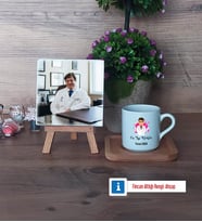 En İyi Doktor Fotoğraflı Dekoratif Taş, Ahşap Altlıklı Türk Kahvesi Fincanı Hediye (Model 1)