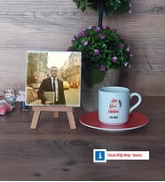 Yazı İşleri Müdürü Fotoğraflı Dekoratif Taş, Ahşap Altlıklı Türk Kahvesi Fincanı Hediye (Model 8)