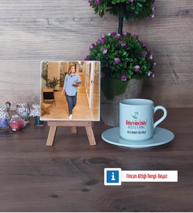 Diş Hekimi Asistanı Fotoğraflı Dekoratif Taş, Ahşap Altlıklı Türk Kahvesi Fincanı Hediye Diş Hekimi Asistanına Hediye (Model 2)