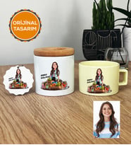 Kişiye Özel Karikatürlü Diyetisyen Hediye Seti Pastel Fincan, Kalemlik, Anahtarlık Kadın Diyetisyene Hediye Diyetisyenler Günü Hediyesi (Sarı)