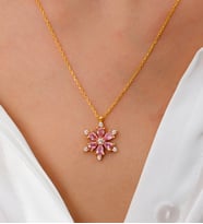925 Ayar Gümüş  Lotus Çiçeği  Kadın Kolye (ÖZEL KUTULU) (Gold)