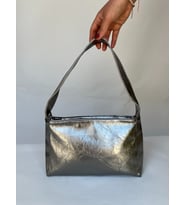 Parlak Chery Orta Boy Rugan Kadın Omuz Çantası tek kolon askılı rugan çanta fermuar kapamalı vişne (Gümüş)