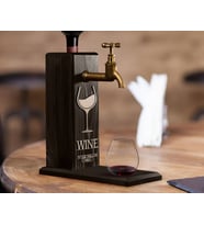 BK Gift Kişiye Özel Kabartma İsimli Musluklu Siyah(Ebony) Ahşap Şarap Standı, Şarap Çeşmesi, Doğum Günü Hediyesi, Ev Hediyesi, İçecek Dispenseri (Model 2)