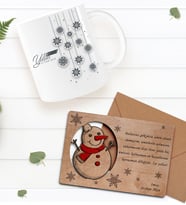 BK Gift Kişiye Özel Mutlu Yıllar Kupa Bardak ve Retro Ahşap Yılbaşı Tebrik Kartı Hediye Seti-4 (Kırmızı)