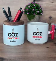 Göz Doktoru Hediye Sepeti Kupa Bardak T Kulplu, Kalemlik Hediyeleri Tıp Bayramı Hediyesi (Model 1)