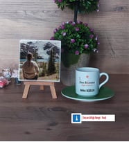 Fen Bilimleri Öğretmeni Fotoğraflı Dekoratif Taş, Ahşap Altlıklı Türk Kahvesi Fincanı Hediye (Model 9)