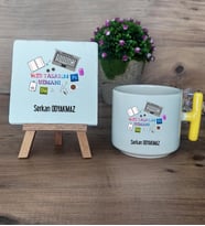Web Tasarım Uzmanı Hediye Seti Kupa Bardak T Kulplu ve Dekoratif Taş Web Tasarım Uzmanına Hediye (Model 5)