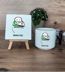 Umurumda Değil Hediye Seti Kupa Bardak T Kulplu ve Dekoratif Taş Arkadaşa Hediye (Model 6)