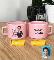 Kişiye Özel Karikatürlü Kolay Yetişmiyor Hediye Pastel Fincan Erkek Sevgiliye Abiye Babaya Doğum Günü Hediyesi (Pembe)