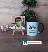 Doktor Fotoğraflı Dekoratif Taş, Kupa Bardak Beyaz Hediye Tıp Bayramı Hediyesi Doktora Hediye (Model 11)