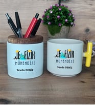 Jeofizik Mühendisi Hediye Sepeti Kupa Bardak T Kulplu, Kalemlik Hediyeleri Mühendisler Günü Hediyesi (Model 5)