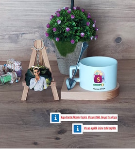 Ekonomist Kupa Bardak Beyaz ve Fotoğraflı Ahşap Anahtarlık Hediye (Model 8)