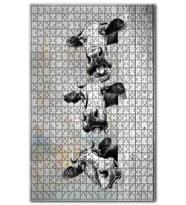Cakapuzzle Anlamlı Bakışlı Üç İnek Görseli Puzzle Yapboz MDF (Ahşap) (255 Parça)