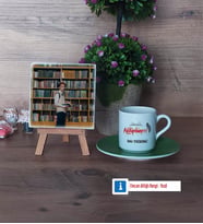 Kütüphaneci Fotoğraflı Dekoratif Taş, Ahşap Altlıklı Türk Kahvesi Fincanı Hediye (Model 9)