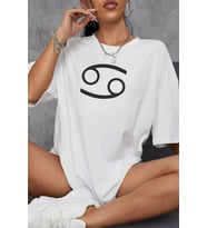 Yengeç Burcu Simgeli Baskılı Pamuklu Oversize Tişört (Beyaz)