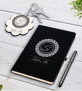 BK Gift Kişiye Özel İsimli Beyaz Defter Kalem Ve Anahtarlık Hediye Seti-2 (Model 2)