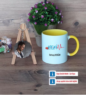 Hekim Kupa Bardak Beyaz ve Fotoğraflı Ahşap Anahtarlık Hediye (Model 7)