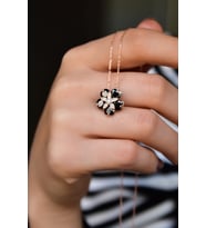Papatya Silver 925 Ayar Gümüş Siyah Taşlı Mine Çiçeği Kadın Kolye (Rose)