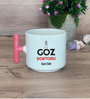 Göz Doktoru Hediye Sepeti Kupa Bardak T Kulplu, Kalemlik ve Ahşap Telefon Standı Tıp Bayramı Hediyesi (Model 4)