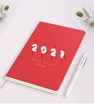 BK Gift Kişiye Özel 2024 Mutlu Yıllar Siyah Defter ve Kalem Hediye Seti-1 (Beyaz)
