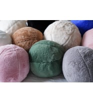 Peluş Top Yastık (Gri)