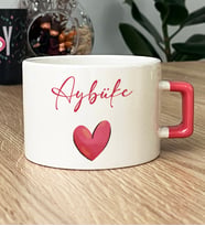 Kalp ve İsim Yazılı Hediye Lüks Fincan Sevgiliye Sevgililer Günü Hediyesi (Pembe)