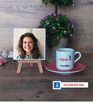Sekretere Hediye Fotoğraflı Dekoratif Taş, Ahşap Altlıklı Türk Kahvesi Fincanı Hediye (Model 6)