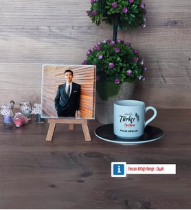 Türkçe Öğretmeni Fotoğraflı Dekoratif Taş, Ahşap Altlıklı Türk Kahvesi Fincanı Hediye Öğretmenler Günü Hediyesi (Model 7)