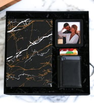 Kişiye Özel Mermer Desenli Defter & Siyah Erkek Mekanizmalı Cüzdan Fotoğraflı Çerçeve Erkek Set (Siyah-Sarı)