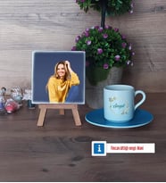 İsme Özel Doğum Günü Hediyesi Fotoğraflı Dekoratif Taş, Ahşap Altlıklı Türk Kahvesi Fincanı Hediye (Model 5)