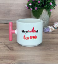 Fizyoterapist Hediye Sepeti Kupa Bardak T Kulplu, Kalemlik ve Ahşap Telefon Standı Tıp Bayramı Hediyesi (Model 4)