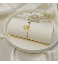 yoncalı çelik bileklik (Gold)