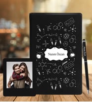 Kimya Öğretmenine Özel Deri Deri Defter + Ahşap Çerçeve Hediye (Siyah)