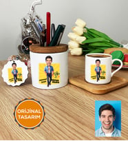 Kişiye Özel Karikatürlü Baba Hediye Seti Türk Kahvesi Fincanı, Kalemlik, Anahtarlık Babaya Babalar Günü Doğum Günü Hediyesi (Ahşap)