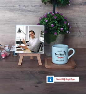İngilizce Öğretmeni Fotoğraflı Dekoratif Taş, Ahşap Altlıklı Türk Kahvesi Fincanı Hediye (Model 1)