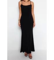Moda Askılı Kare Yaka Maxi Elbise Mor Fitted Vücuda Oturan Askılı Maxi Esnek Örme Kalem Elbise (Siyah)