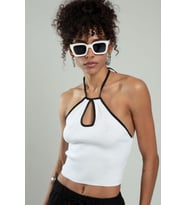 SifuTekstil Kadın Boyundan Askılı Spor Triko Crop Top Badi SFYZ1007 (Beyaz)