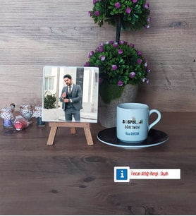 Sosyoloji Öğretmeni Fotoğraflı Dekoratif Taş, Ahşap Altlıklı Türk Kahvesi Fincanı Hediye Öğretmenler Günü Hediyesi (Model 7)