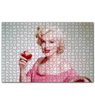 Cakapuzzle Marilyn Monroe Isırılmış Elma  Puzzle Yapboz MDF (Ahşap) (255 Parça)