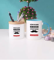 Dünyanın En Yakışıklı Öğretmeni Kupa Bardak Lacivert ve Kalemlik (Model 2)