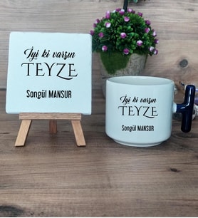 İyi Ki Varsın Teyze Hediye Seti Kupa Bardak T Kulplu ve Dekoratif Taş Teyzeye Doğum Günü Hediyesi (Model 2)