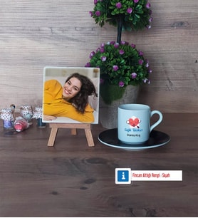Sağlık Teknikeri Fotoğraflı Dekoratif Taş, Ahşap Altlıklı Türk Kahvesi Fincanı HediyeTıp Bayramı Hediyesi (Model 7)