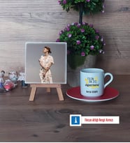 Öğretmene Hediye Fotoğraflı Dekoratif Taş, Ahşap Altlıklı Türk Kahvesi Fincanı Hediye (Model 3)