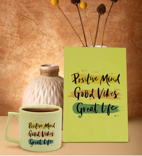 BK Gift Hayat Mottosu Tasarımlı Sarı Sert Kapaklı Defter ve Middle Kupa Seti, Arkadaşa Hediye, Yeni İş Hediyesi, Doğum Günü Hediyesi (Model 5)